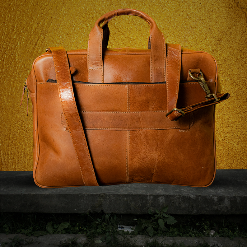 Professional Elegance: Men's Office Handbag - Elevate Your Presence