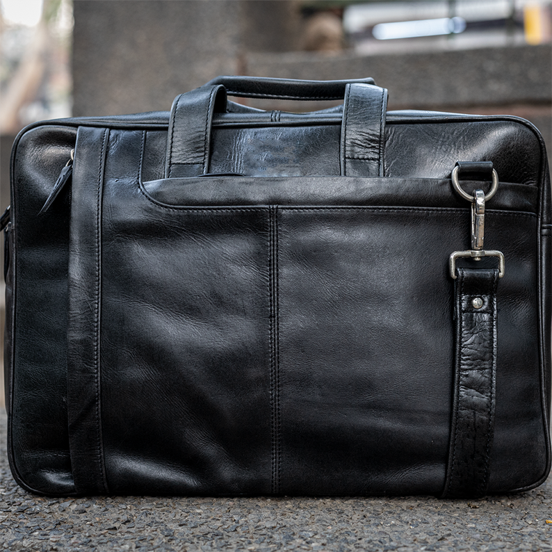 Professional Elegance: Men's Office Handbag - Elevate Your Presence