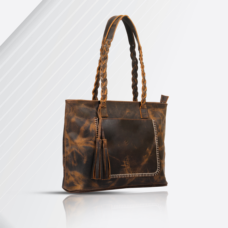 Exclusive Style: Limited Edition Hunter Leather Bag - Image 1