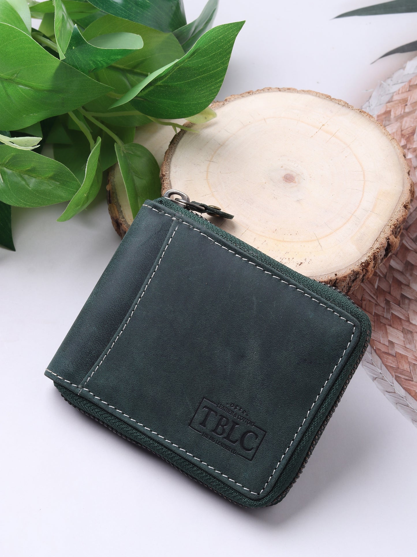 Apex Elegance Men's Leather Wallet: Premium Style & Function