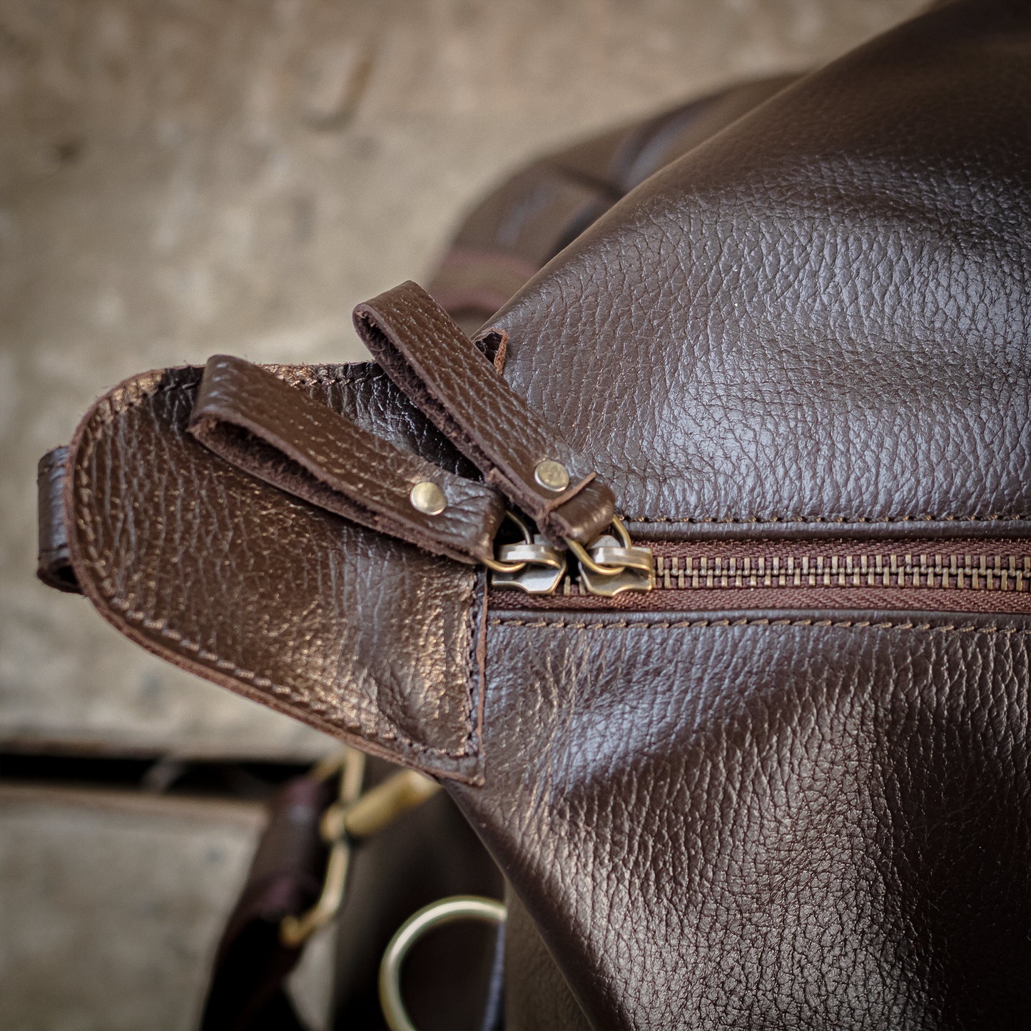 Milled Nappa Leather Travel Holdall: Elegant & Functional