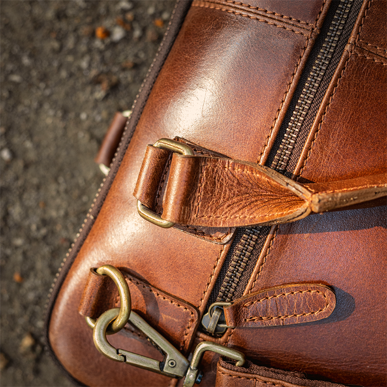 Modern Men's Work Bag - Stylish & Efficient Professional Companion - Image 10