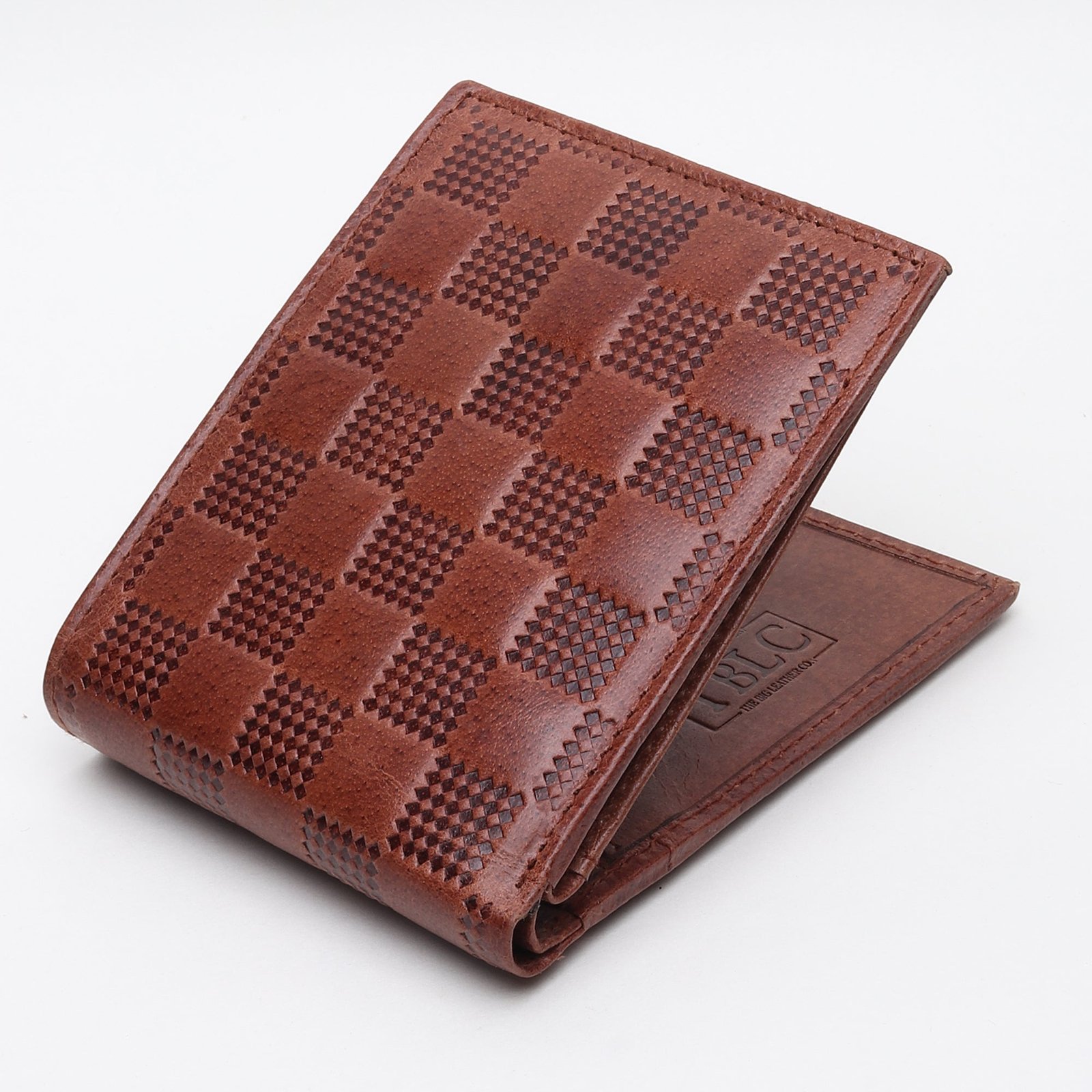 Premium Men’s Wallet: Textured Leather, Organized Functionality