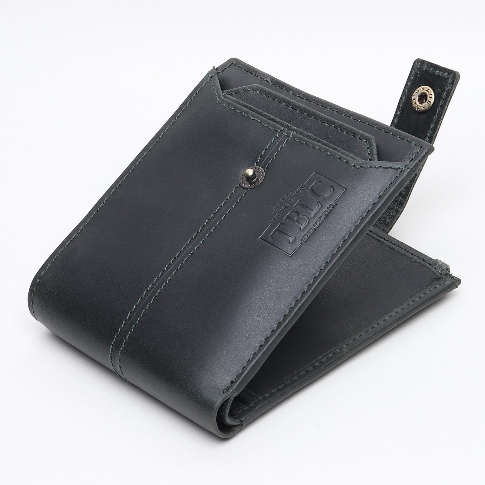 Smart Design, Enduring Style: Hunter Men’s Leather Wallet