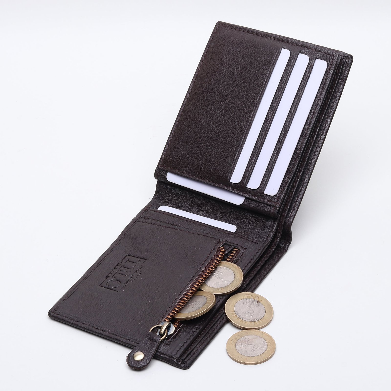Premium Men's Wallet: Textured Leather, Organized Functionality - Image 5