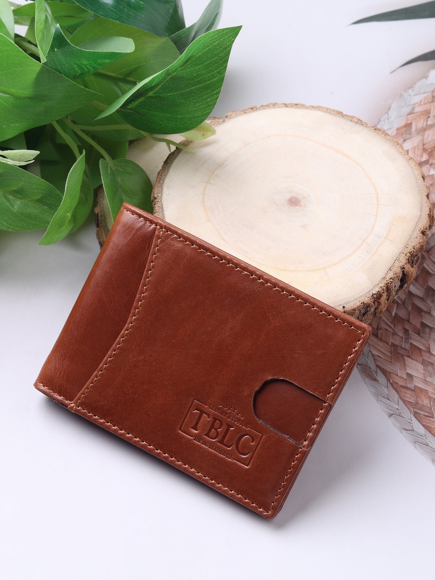 Modern Classic: Men's Wallet with ID Window and Currency Compartment - Image 9
